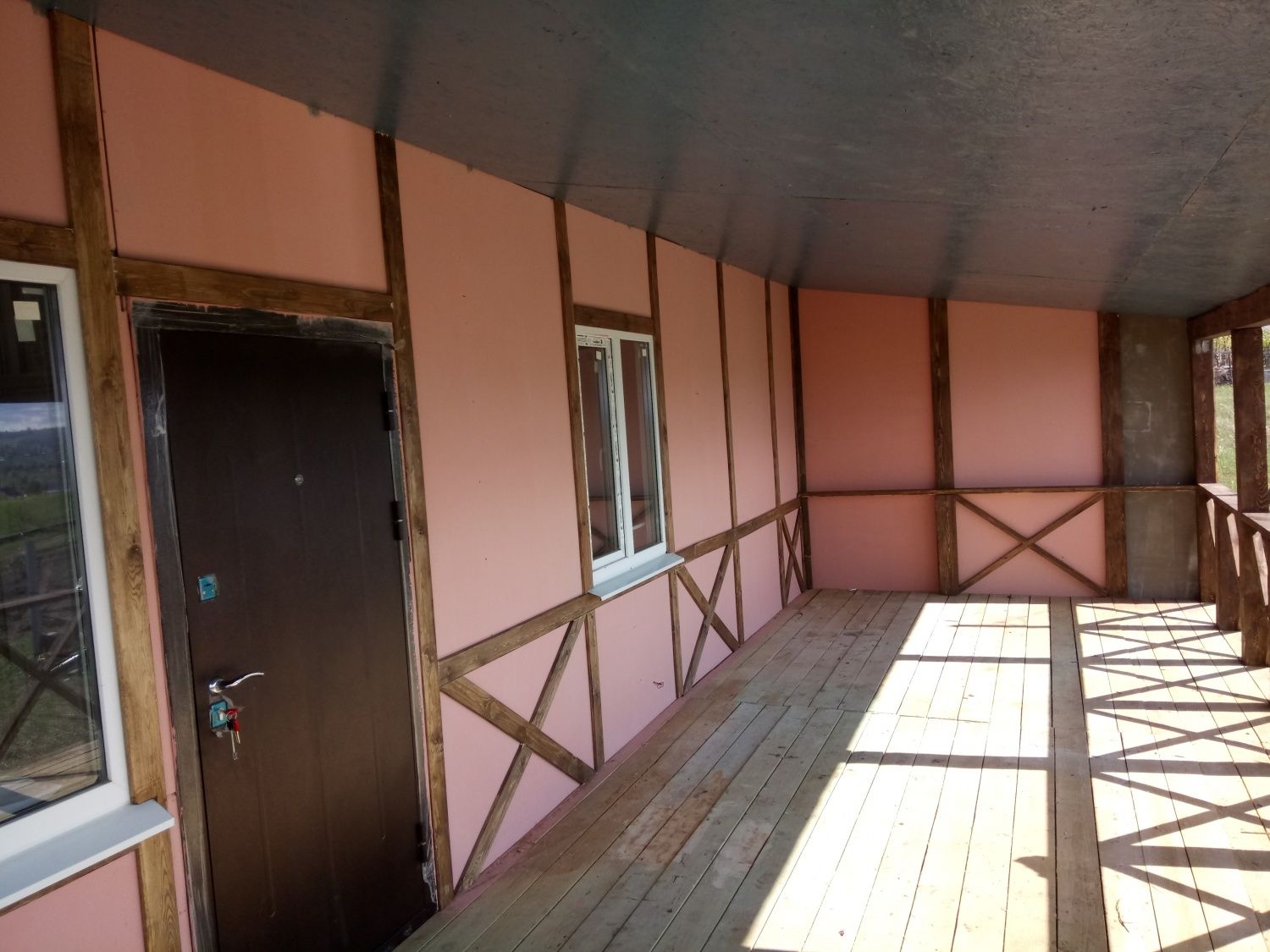  Завершена внешняя и внутренняя отделка дачного дома в п.Водино.