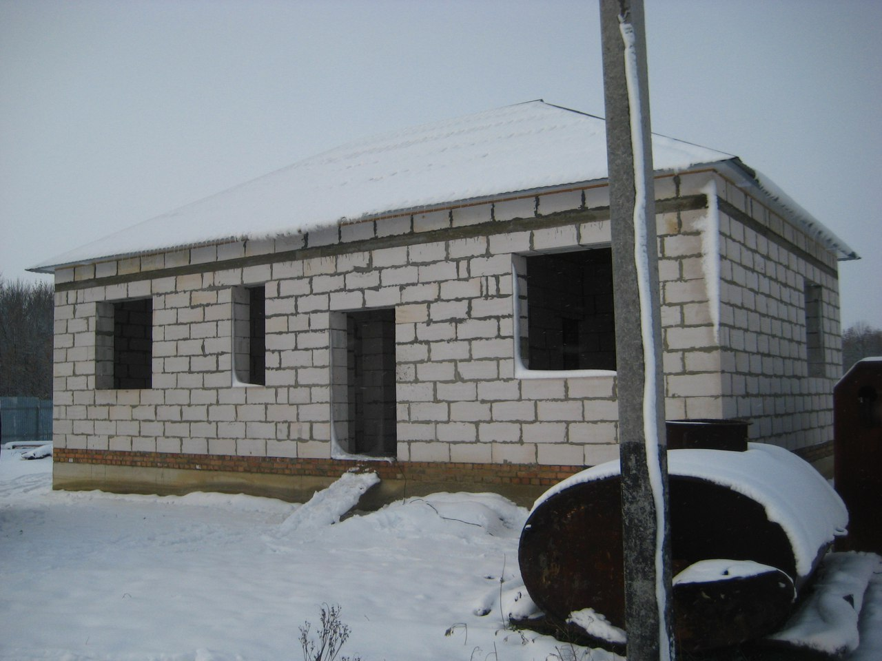 Завершена установка энергосберегающих окон и панорамного остекления в п.Красноармейский